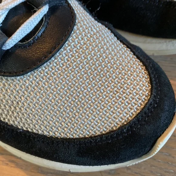 🔹 Bottega Veneta Lace-Up Sneakers, 38 - Picture 11 of 14